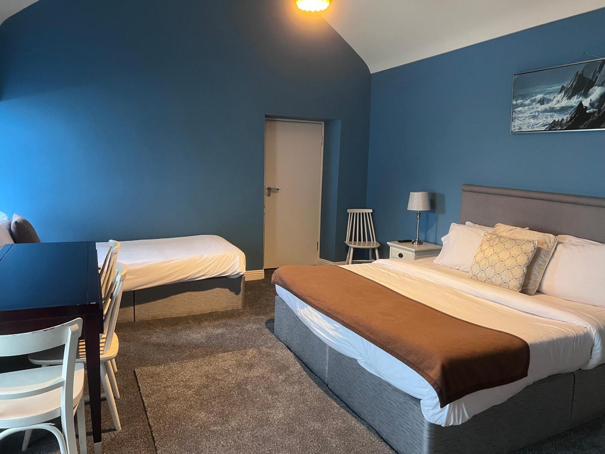 The Townhouse Bed & Breakfast Milltown Malbay Ngoại thất bức ảnh