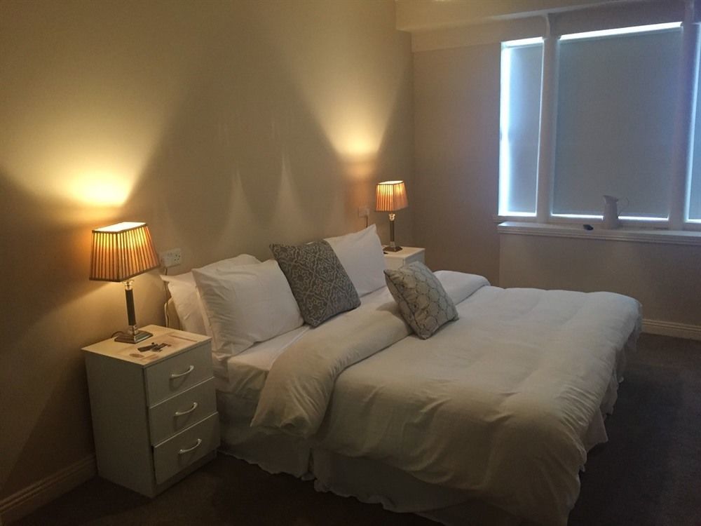 The Townhouse Bed & Breakfast Milltown Malbay Ngoại thất bức ảnh