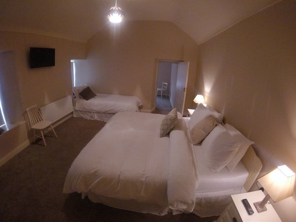 The Townhouse Bed & Breakfast Milltown Malbay Ngoại thất bức ảnh