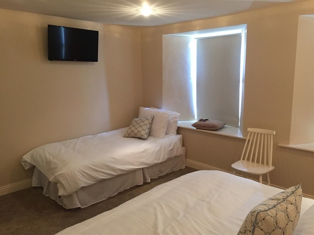 The Townhouse Bed & Breakfast Milltown Malbay Ngoại thất bức ảnh